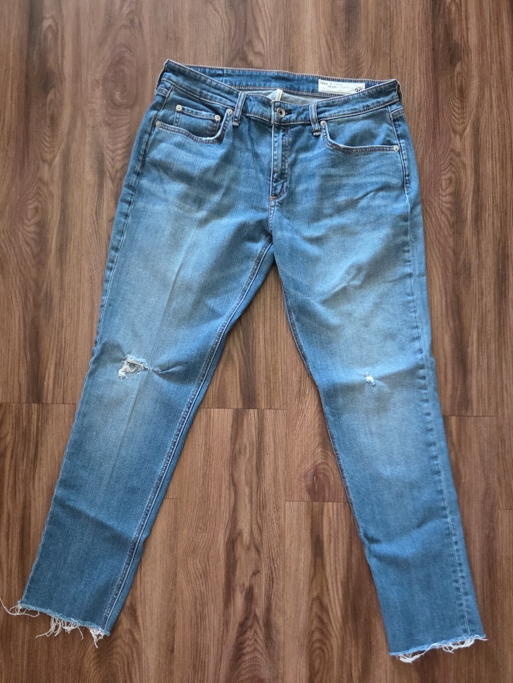 rag & bone Low Rise Slim Boyfriend Light Blue Distressed Cropped Jeans Size 30